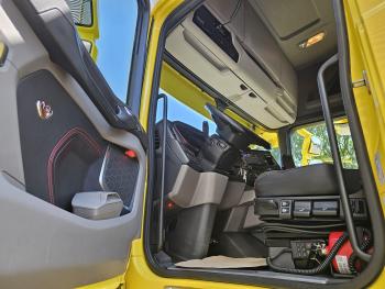 Scania S580 V8 / 8x4 / FASSI 115 t/m CRANE / RETARDER